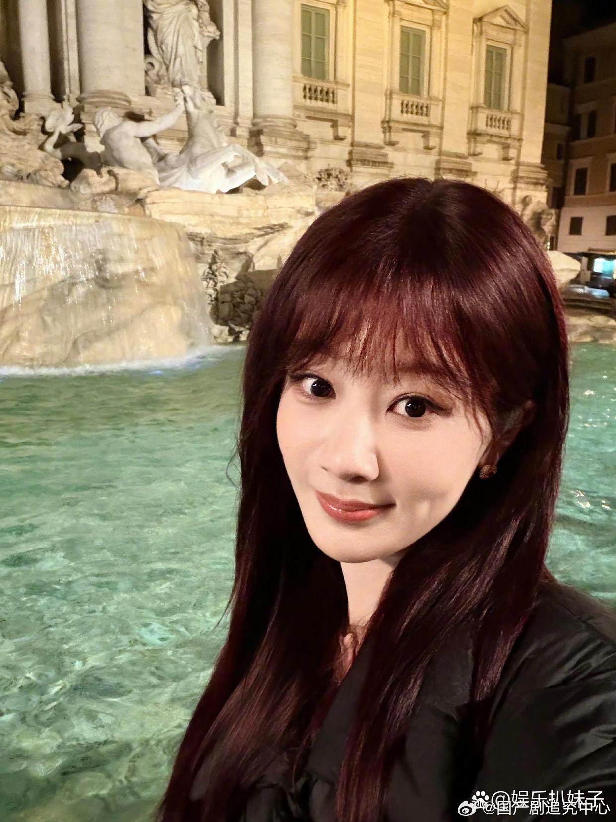 1.迪丽热巴和杨紫的粉丝也算是“世仇”了，只要某一方有作品播出，那另一方绝对会猛