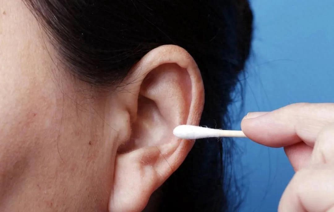 耳鸣不致命，但烦得要命！中医分5大类，找准类型，一方对症，耳朵慢慢安静下来！