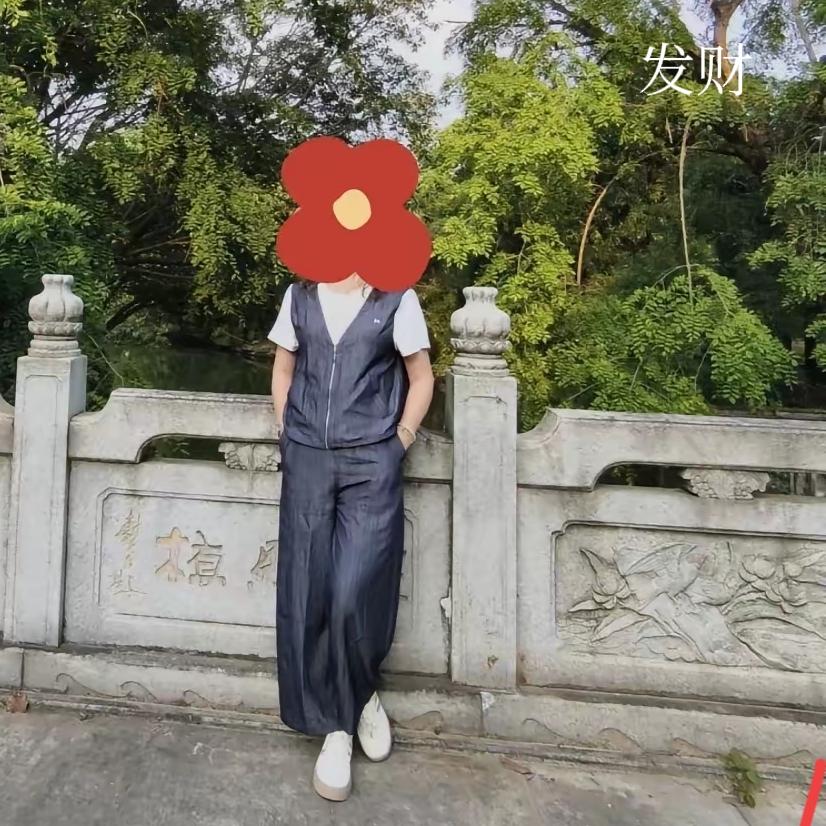 同事穿大牌却谎称拼多多百元货，背后心态太真实了我发现我一个同事很奇怪！她