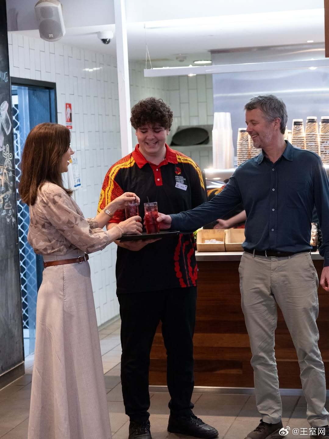 丹麦王室🇩🇰🇦🇺3月14日，弗雷德里克国王和玛丽王后访问澳大利亚北领地