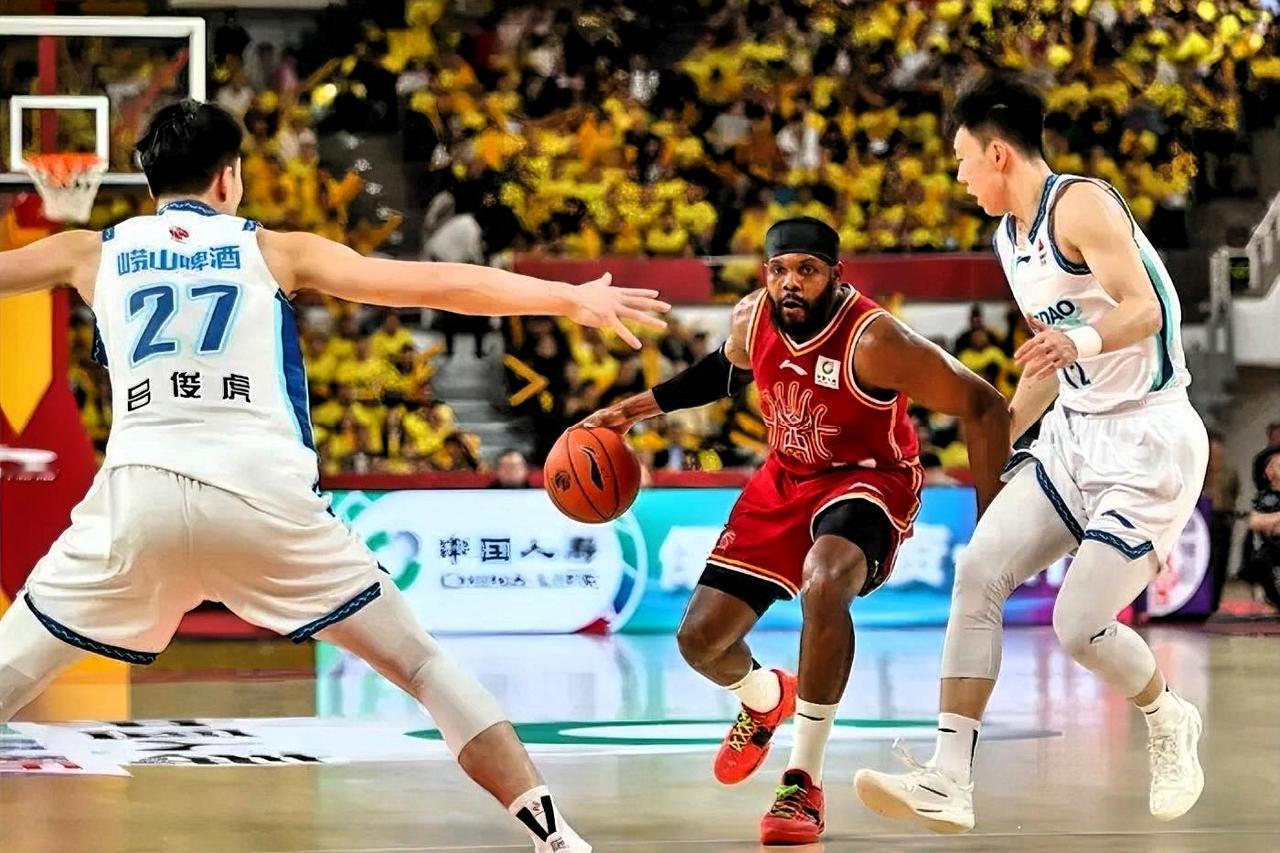 山西队的"黑马"成色有多足？常规赛：伤病缠身，勉强搭上末班车本赛季常
