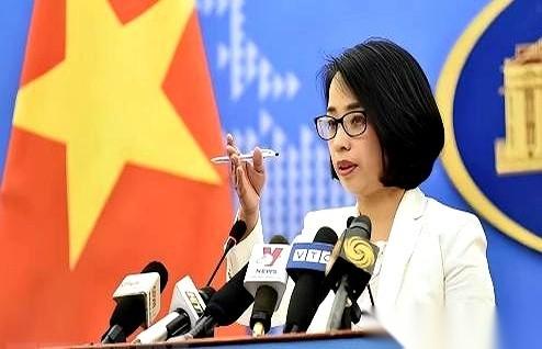 越南总理的电话，想必是打爆了。第一个打给日本。对方的声音很客气，但意思就一个：