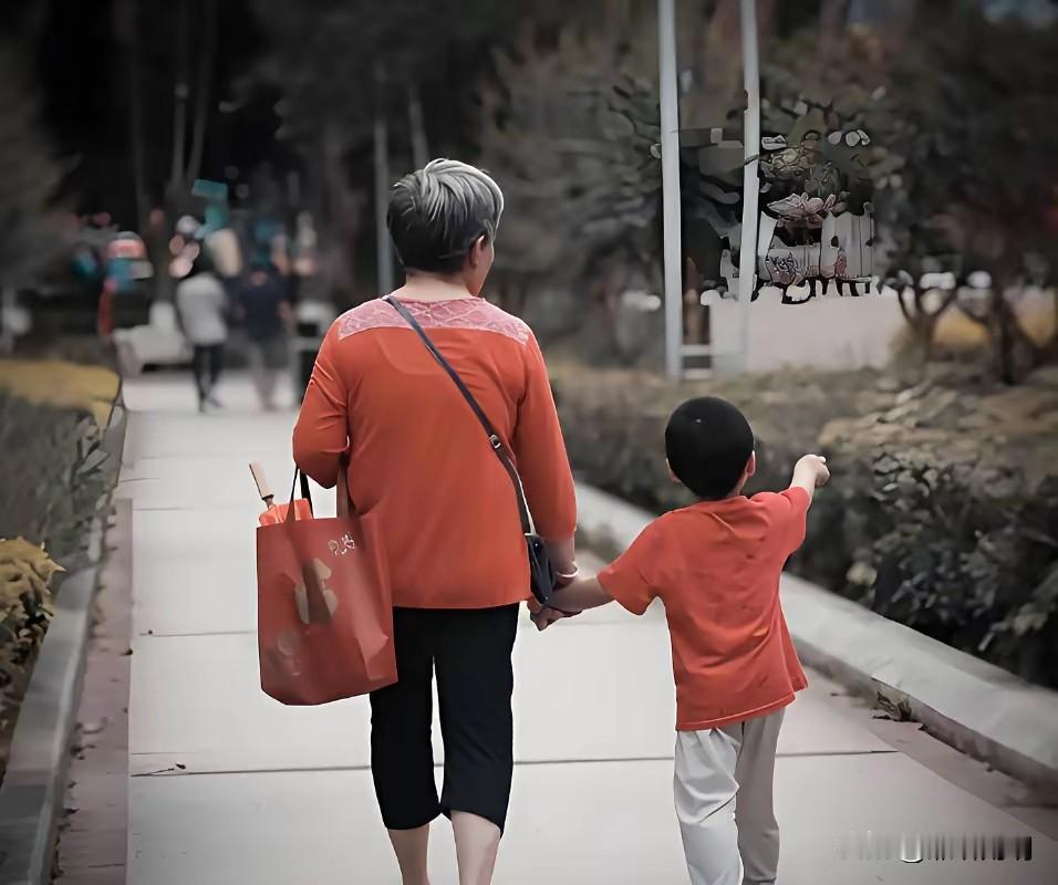 人世间三大傻，看看有没有你:1.头一傻，就是有些人一门心思生儿子，觉得有了儿子