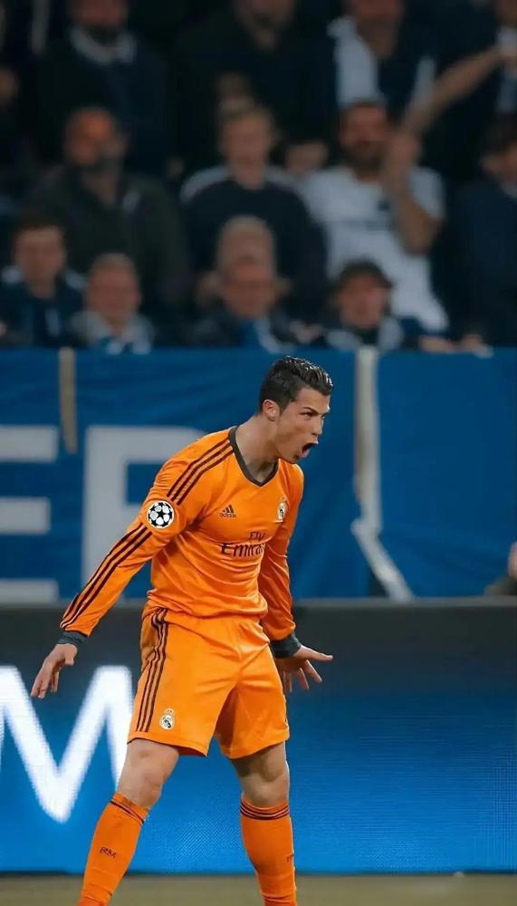 裁判收钱实锤！西甲豪门恐被降级。皇马球迷先别笑，巴萨也别哭。其实是前裁判费尔