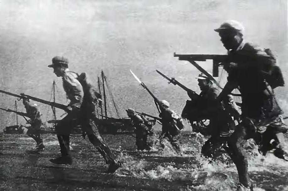 同样是渡海作战，为何金门战役败，海南岛战役胜，该说出真相了！金门距大陆仅2