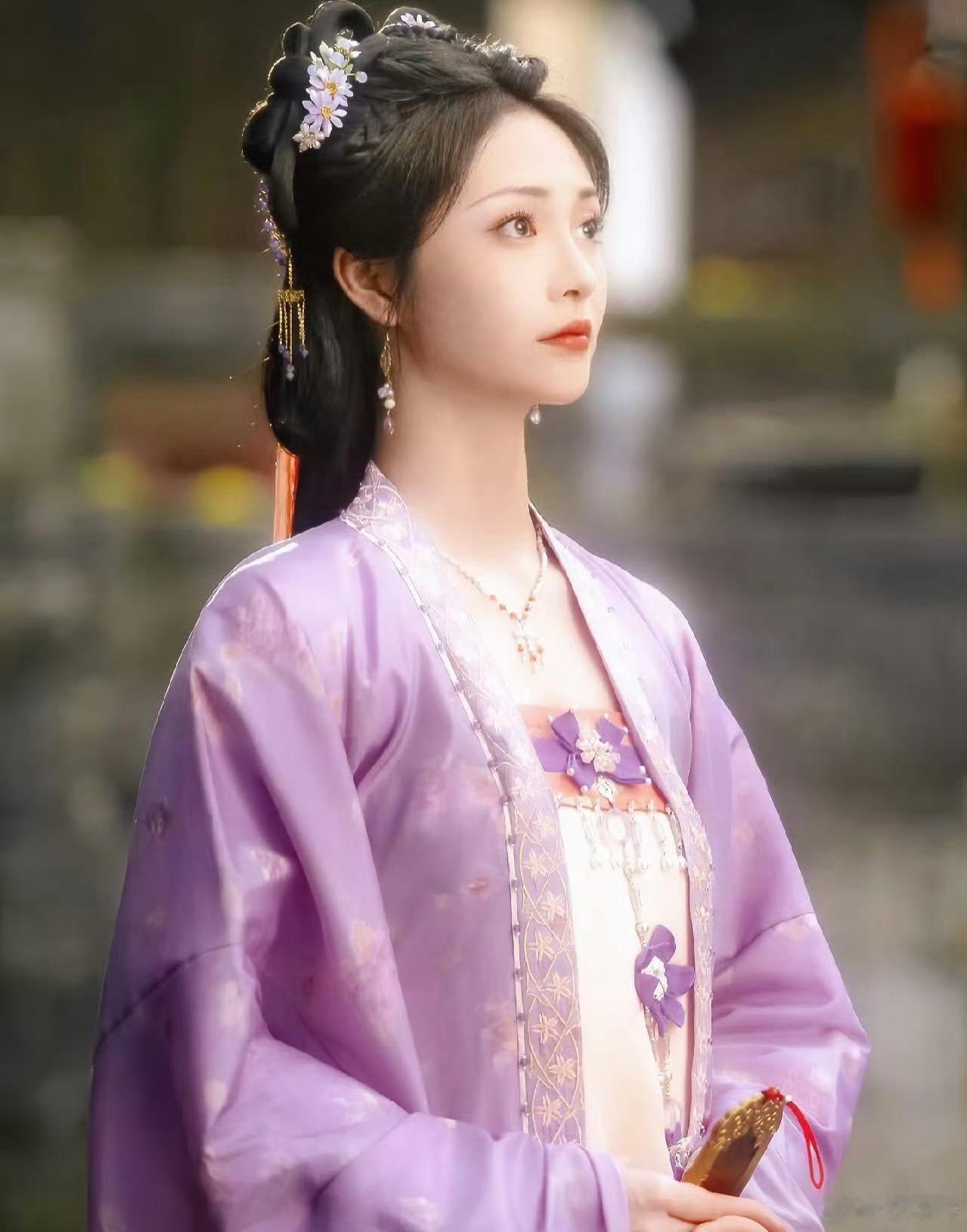 周洁琼山河枕华京第一美人华京第一美人就该长这样！周洁琼的楚锦甜美灵动，古装扮相