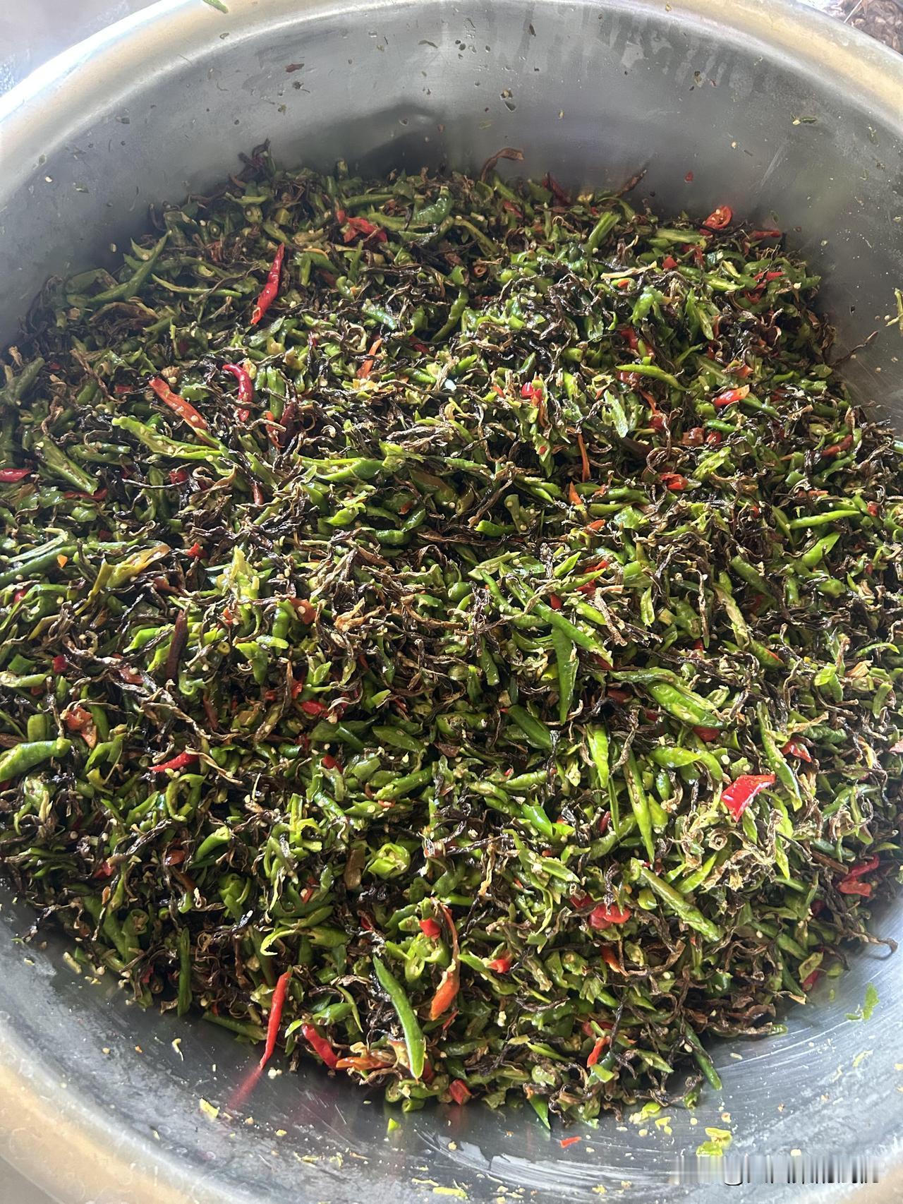 可惜你不是湖南人，不知道这到底有多好吃豆根子扎，邵东话也叫豆壳子扎，豆瓜子扎，不