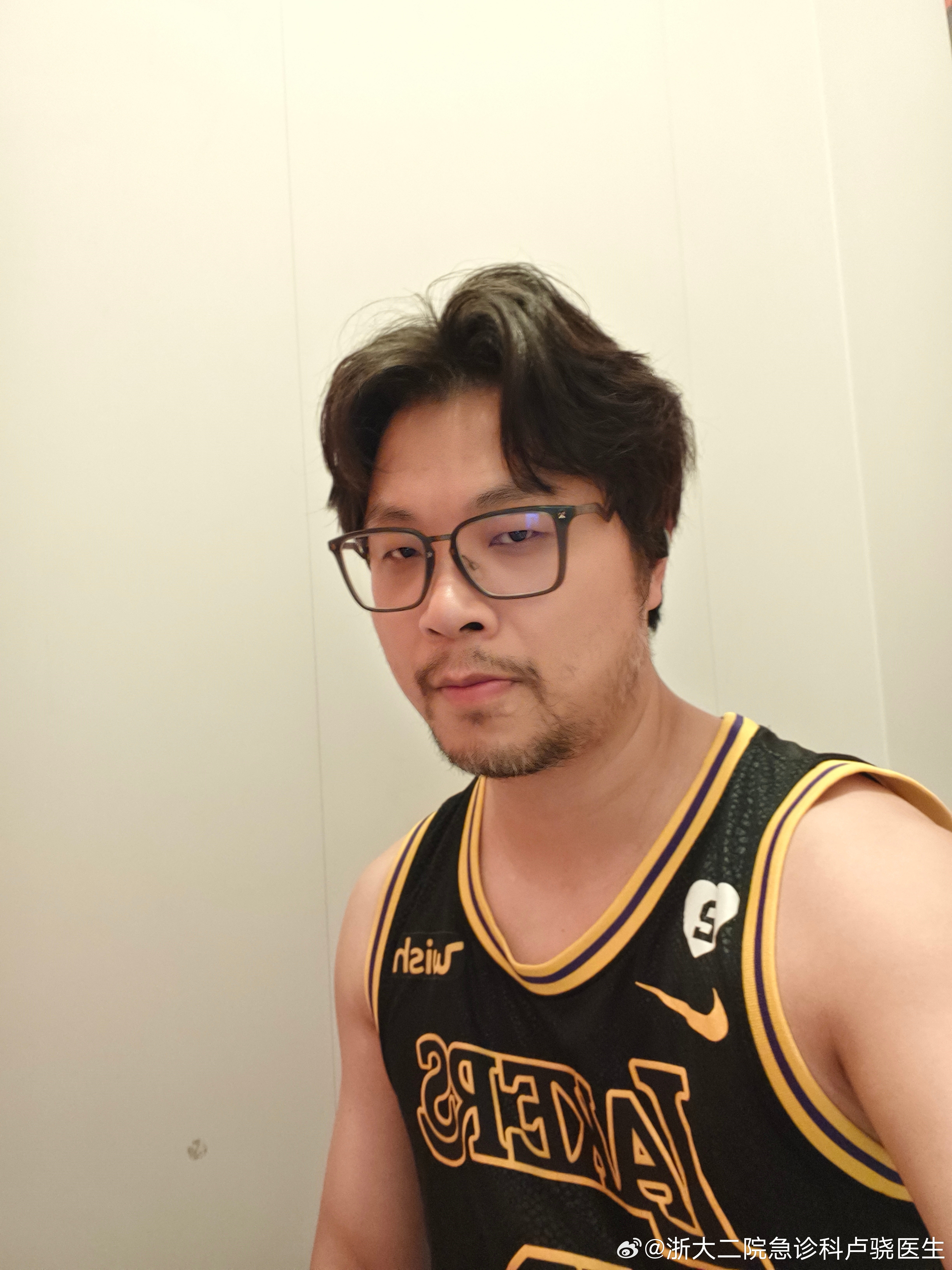 如你们所料，我饿了[笑着哭]​​​