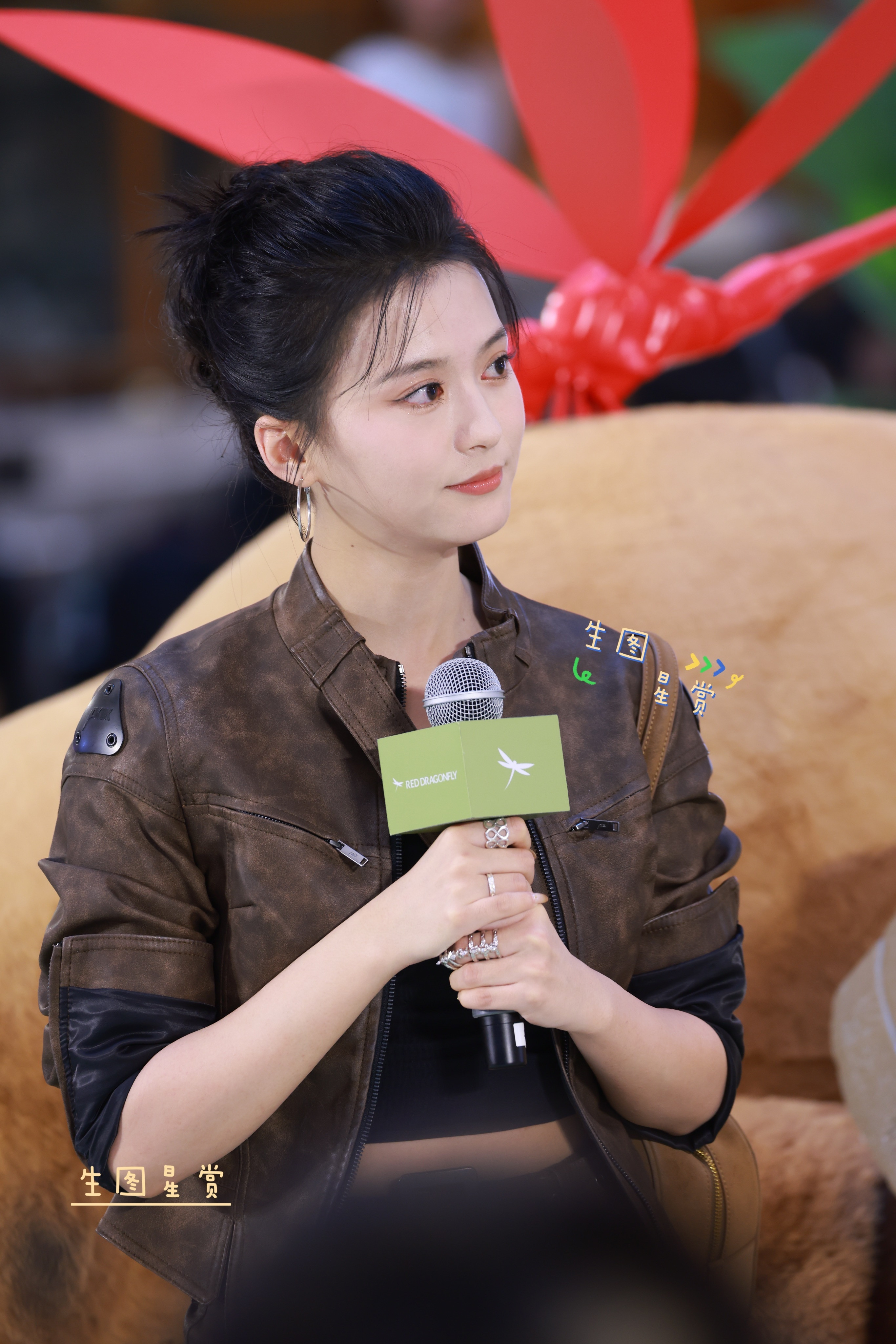 合诗雨美照继续放送，温柔乖乖的，怎么可以这么美[比心]🧚‍♀️合诗雨[超