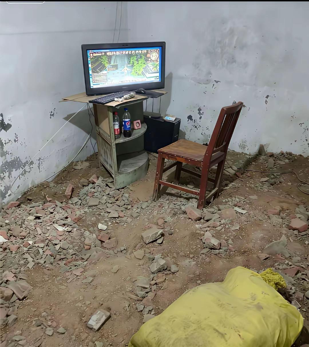 你能看出他打的是什么游戏吗？