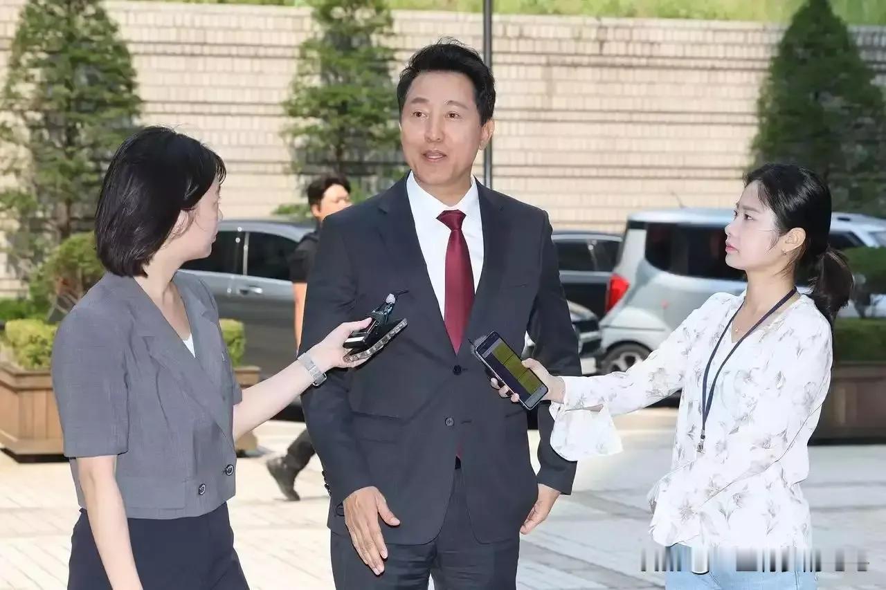 刚五次连任首尔市长的吴世勋因违反选举法，被检方求刑1年6个月，罚金100万韩元，