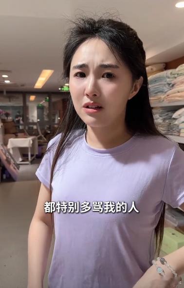 金龟子女儿1分钟视频报价15万比市场行情偏高一些，但考虑到有金龟子的buff叠