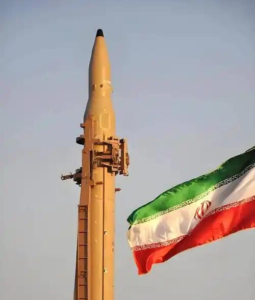 就在刚刚，伊朗伊斯兰革命卫队正式宣布，3月6日，伊朗伊斯兰革命卫队高官公