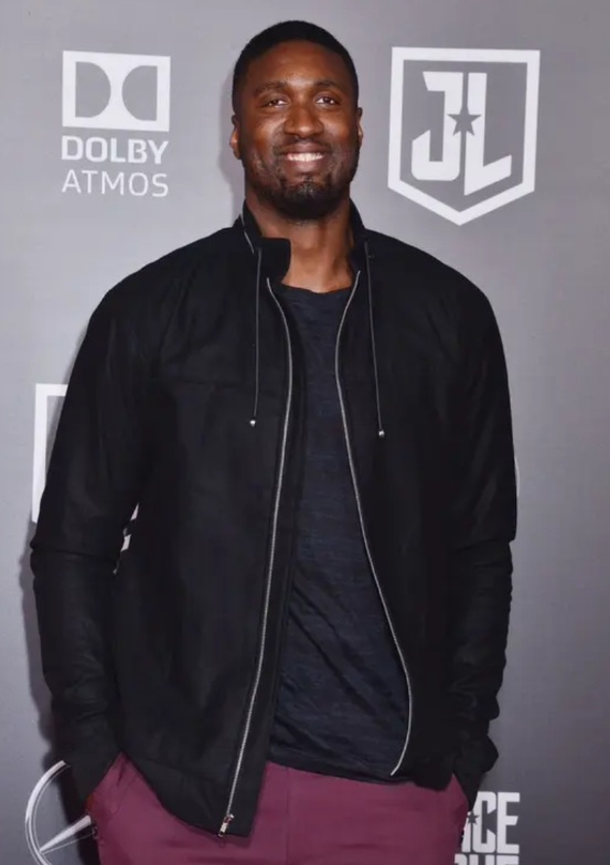希伯特退役，垂直起跳法则影响几何？NBA步行者队主力中锋罗伊·希伯特，防守厉