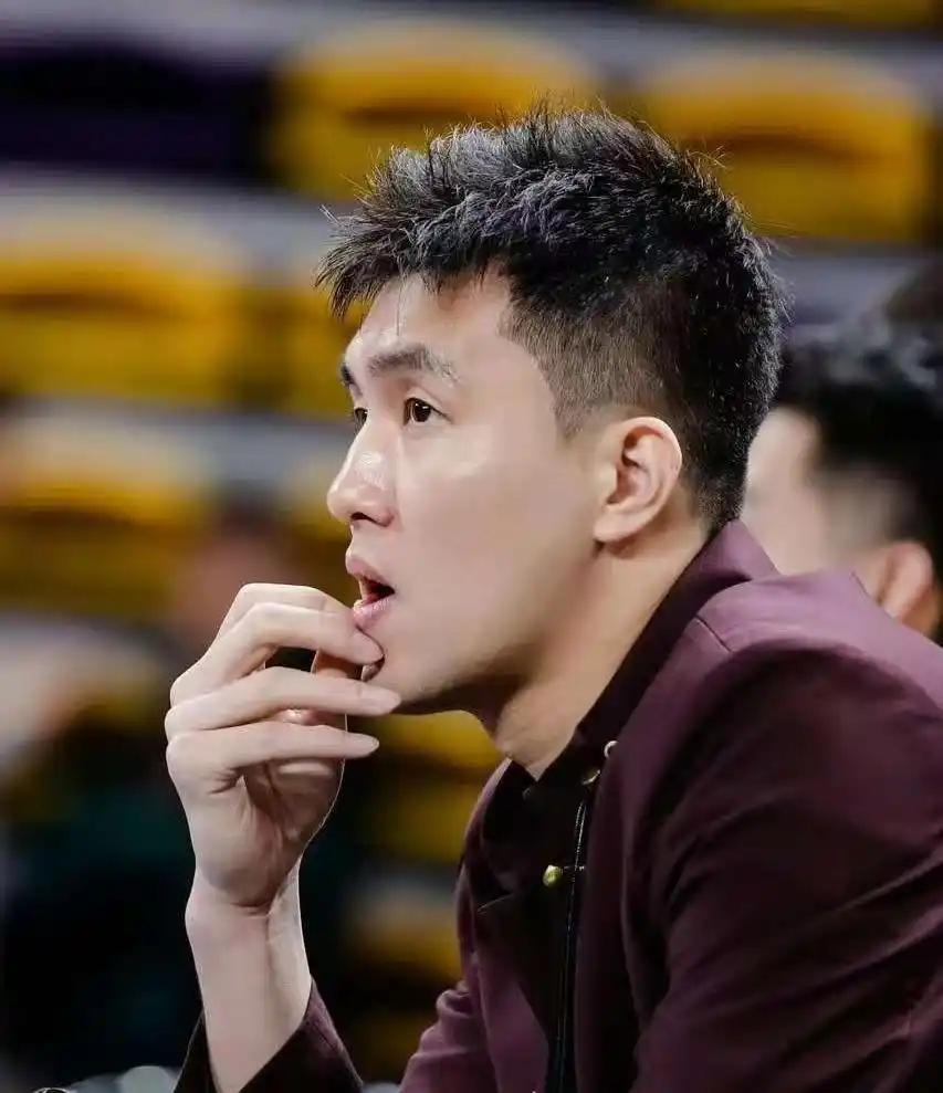 今天又出现一起体坛名人遭遇诈骗的案件。今天有消息报道CBA以及国家队的双料球