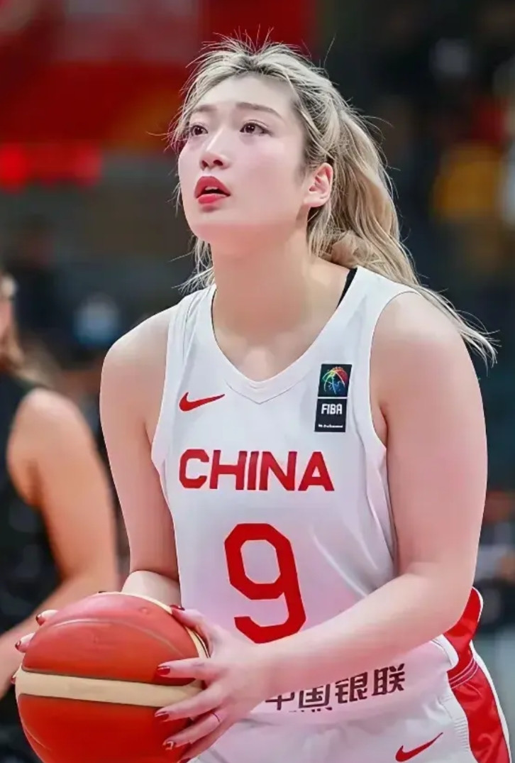 大家觉得李梦还可能入选国家队吗，她再次代表国家队出战的可能性有多大的呢……要说