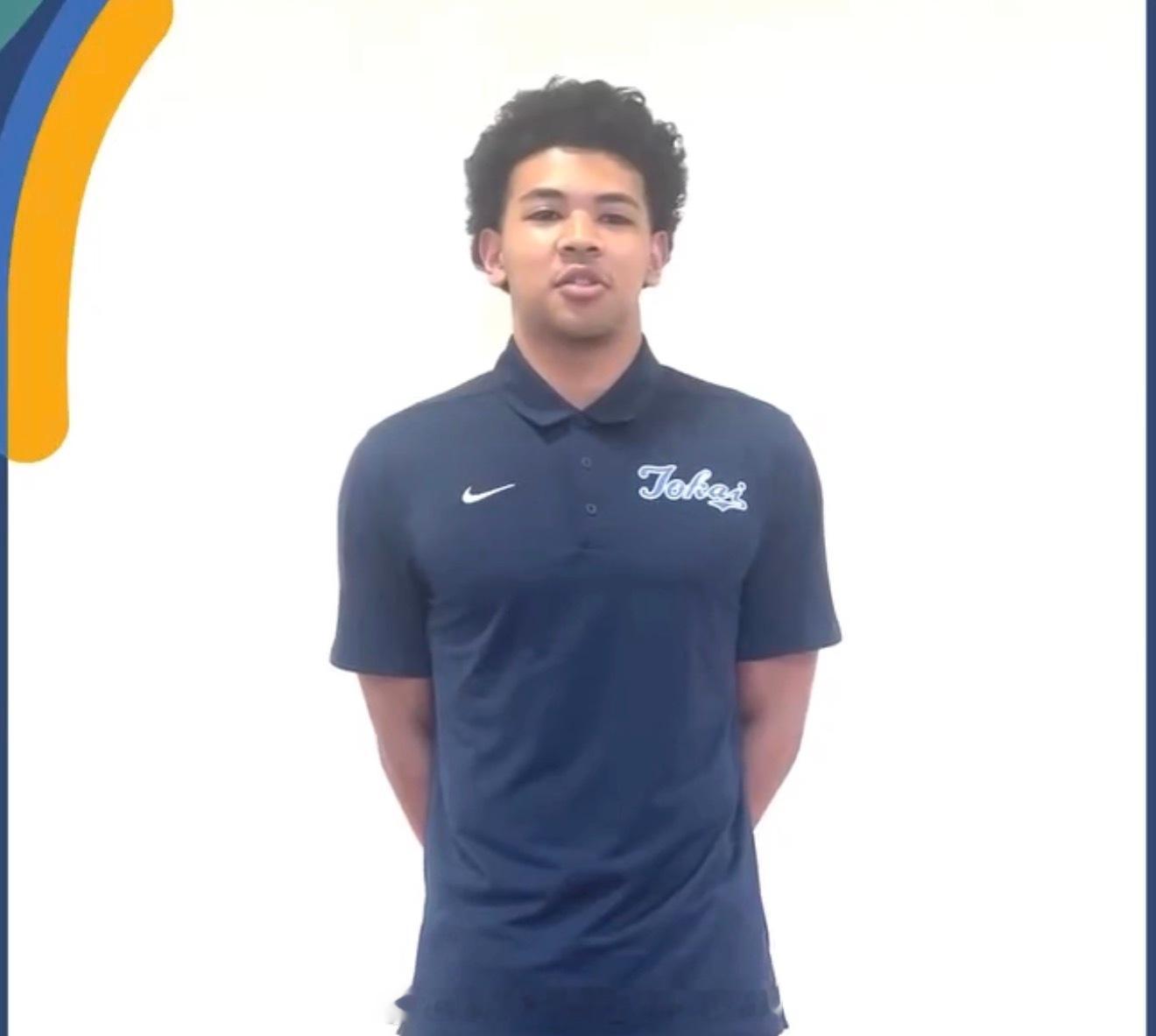 日本男篮公布了世预赛对阵中国队的16名大名单：两名内线归化球员科克和霍金斯在列，