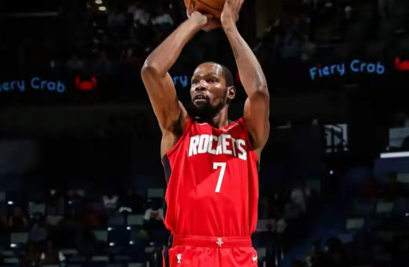 现在回过头来再看看这笔交易，太阳管理层做梦都能笑醒！太阳队送出杜兰特，换回杰