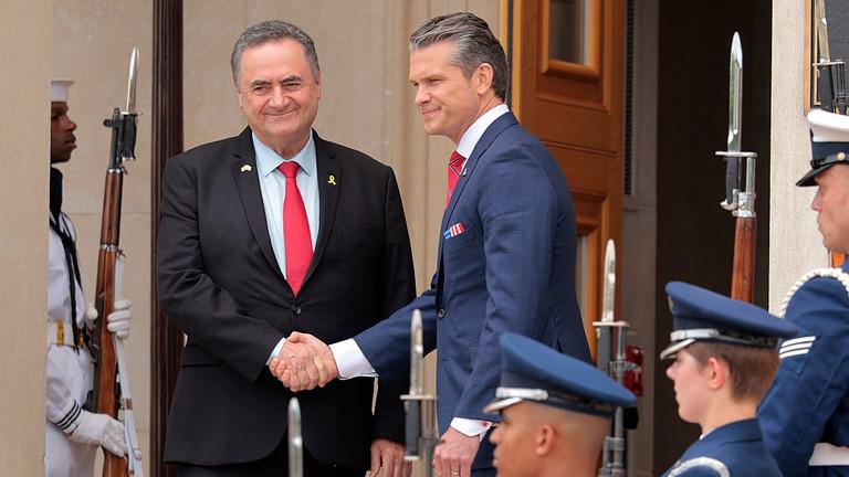 令人震惊，以色列威胁要将伊朗打回“石器时代”。根据以色列防长卡茨的表述，以军随时