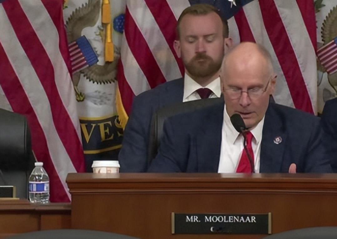 美国议员神吐槽：再这么搞下去，10年后中国想“偷”都没得偷了！当地时间4月1