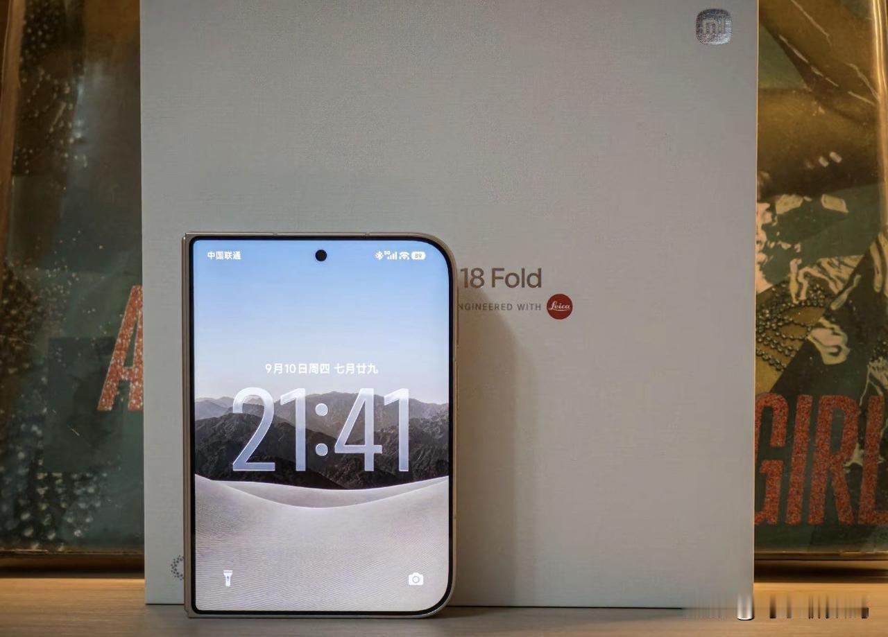 严重怀疑iPhoneDuo，照着小米折叠屏抄的！苹果首款折叠屏iPhone