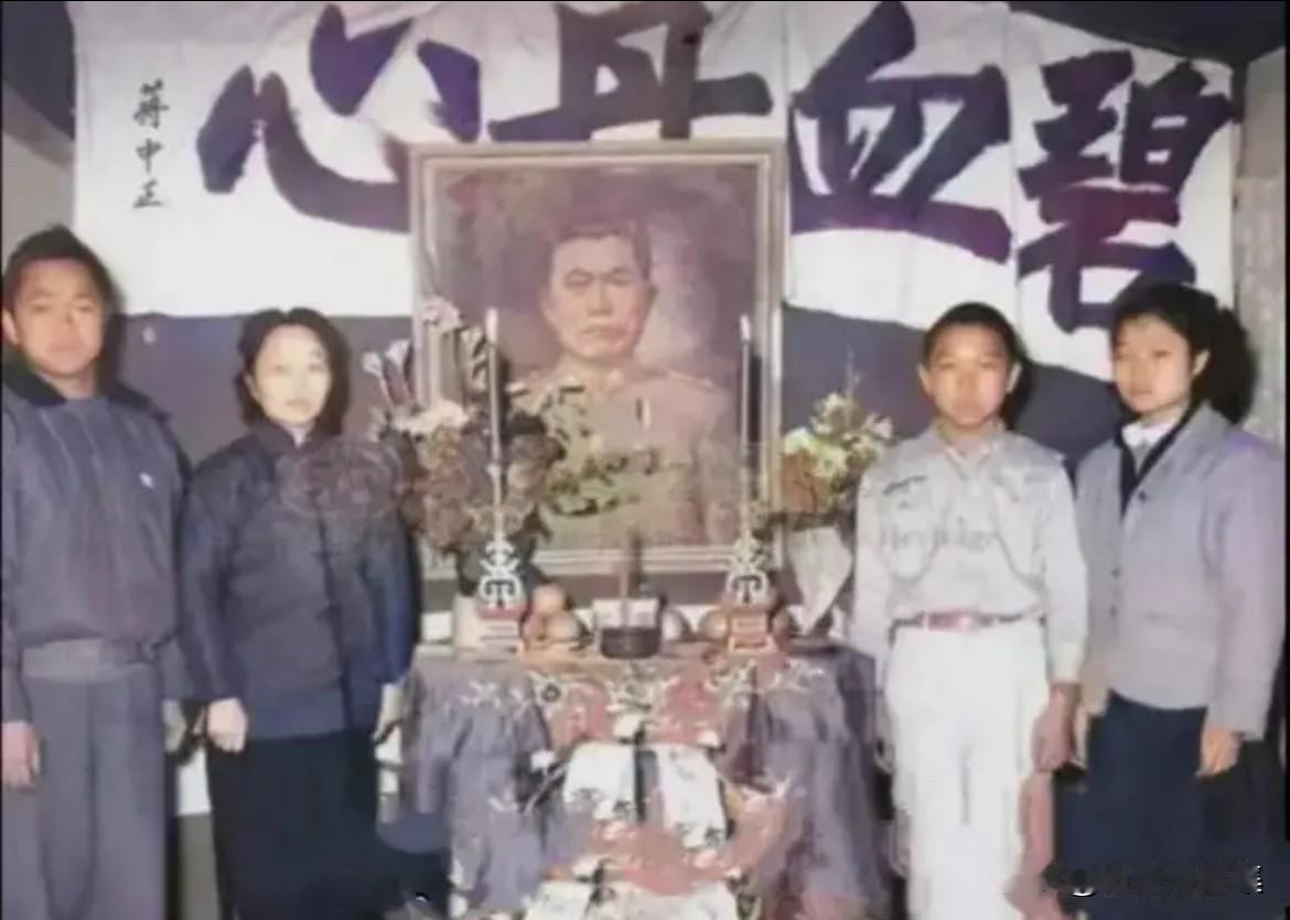 1949年1月9日，淮海战役进入最后阶段，华东野战军对陈官庄地区的杜聿明集团发起