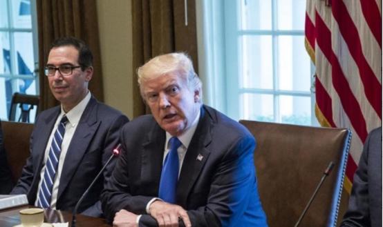 爱泼斯坦档案出炉，特朗普是提线木偶，女儿是肉票？希拉里变脸了 他在加勒比海有