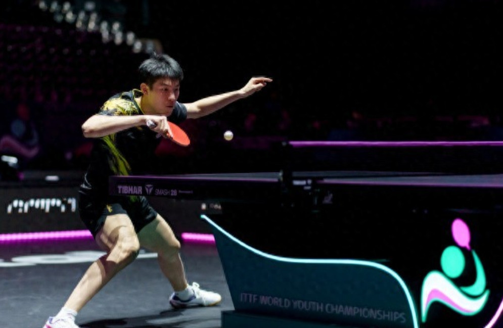 11月30日，国际乒联世青赛U19男单半决赛：温瑞博3-4（8-11，7-11，