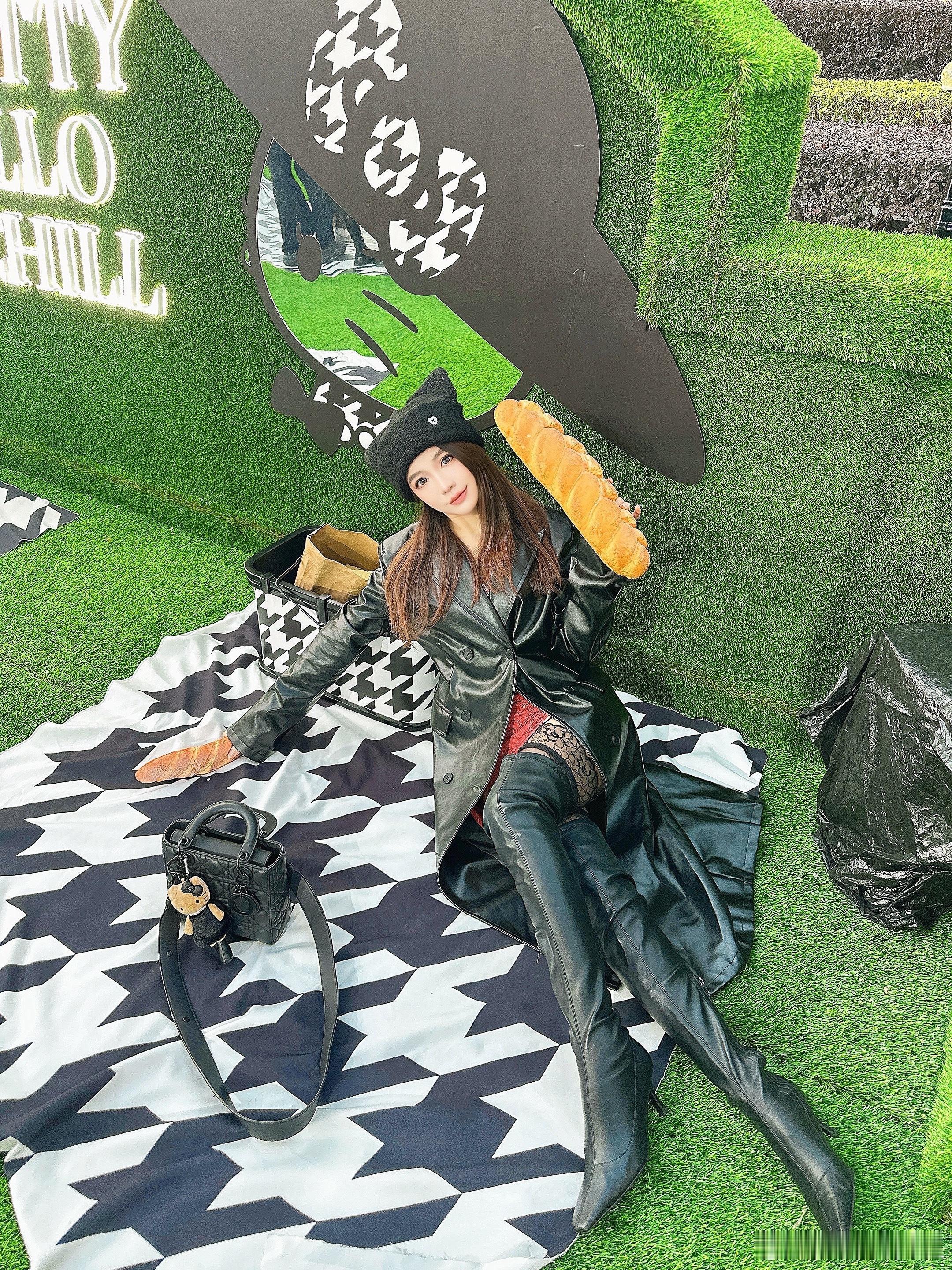 皮衣皮靴甜酷拽姐Look拿捏生活手记