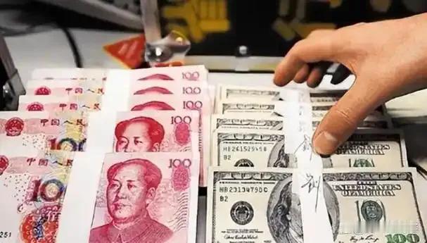 人民币兑美元汇率重返6.82，创下近3年新高，一天之内，人民币汇率大涨近300个