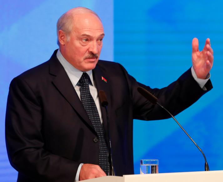 白俄罗斯总统指出中俄面临的危机当地时间2月26日，白俄罗斯总统卢卡申科表示，