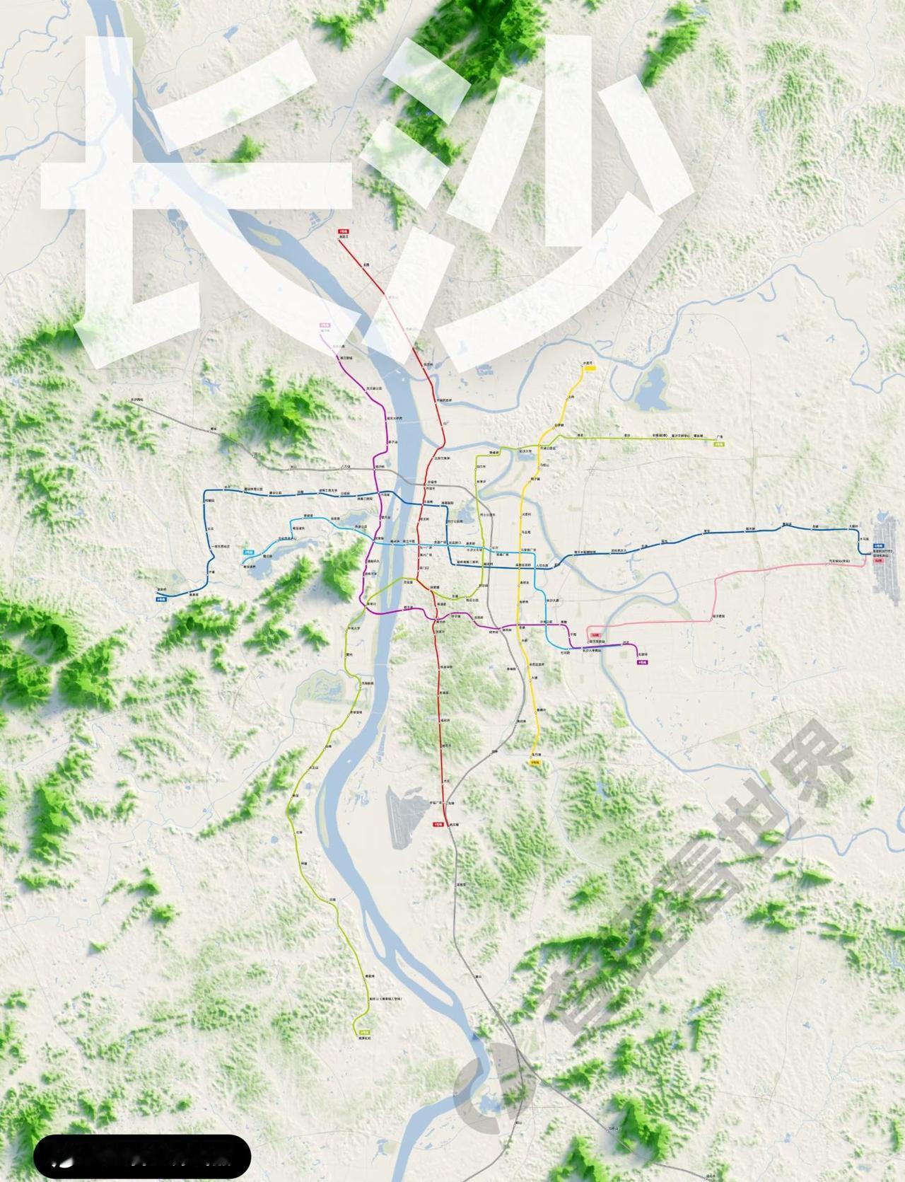 长沙地铁：重塑“山水洲城”的地理骨架从地理格局上看，长沙地铁早已突破了湘江这一