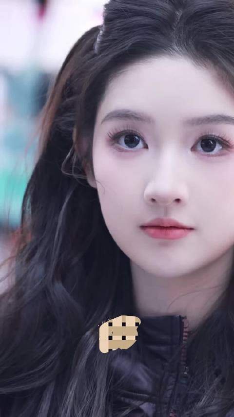 王玉雯现身北京东门直接出席活动，明星果然不一样啊，这颜值，与普通人根本就不是一个