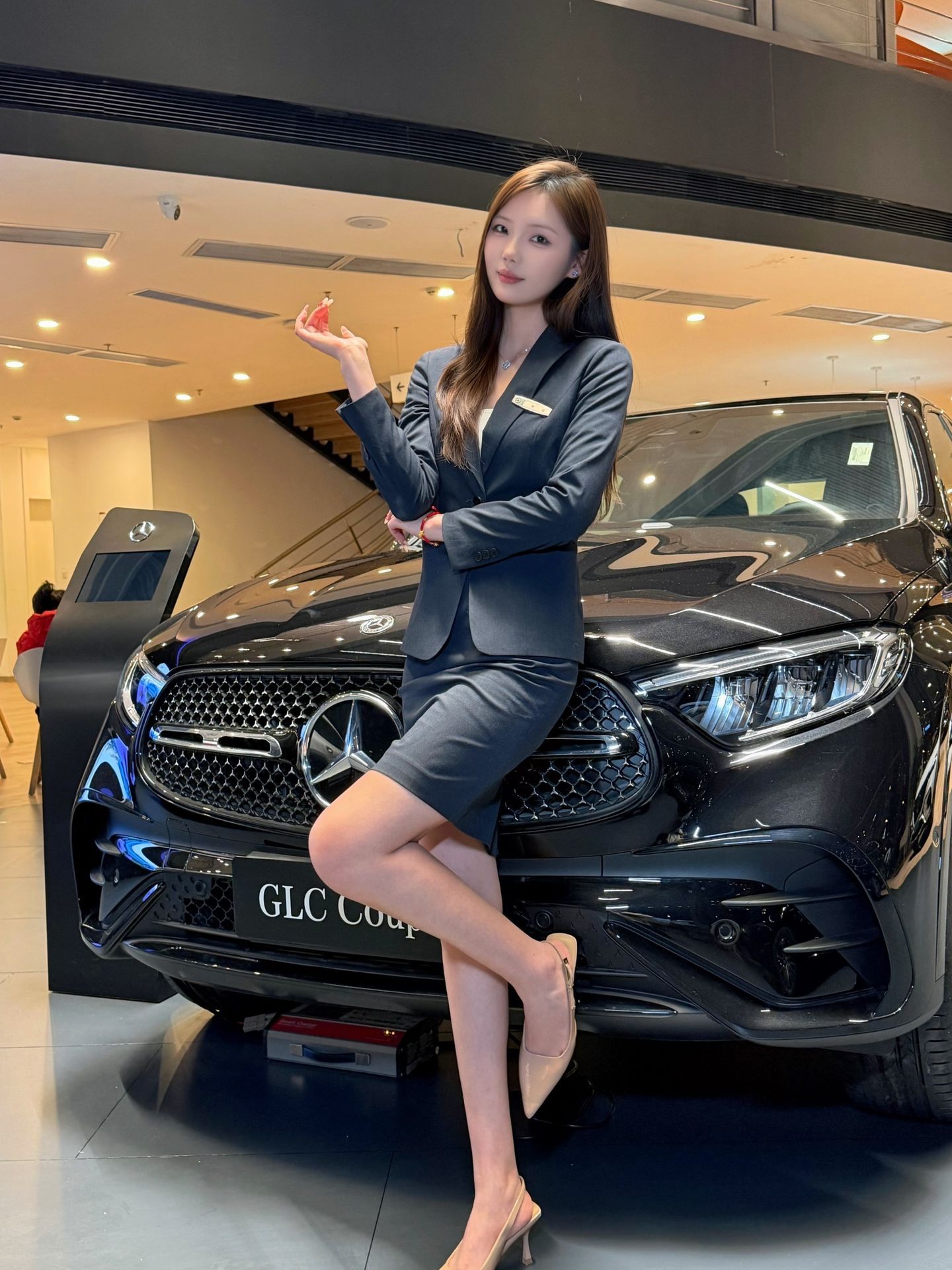 不可否认奔驰GLC级还是比较受欢迎的