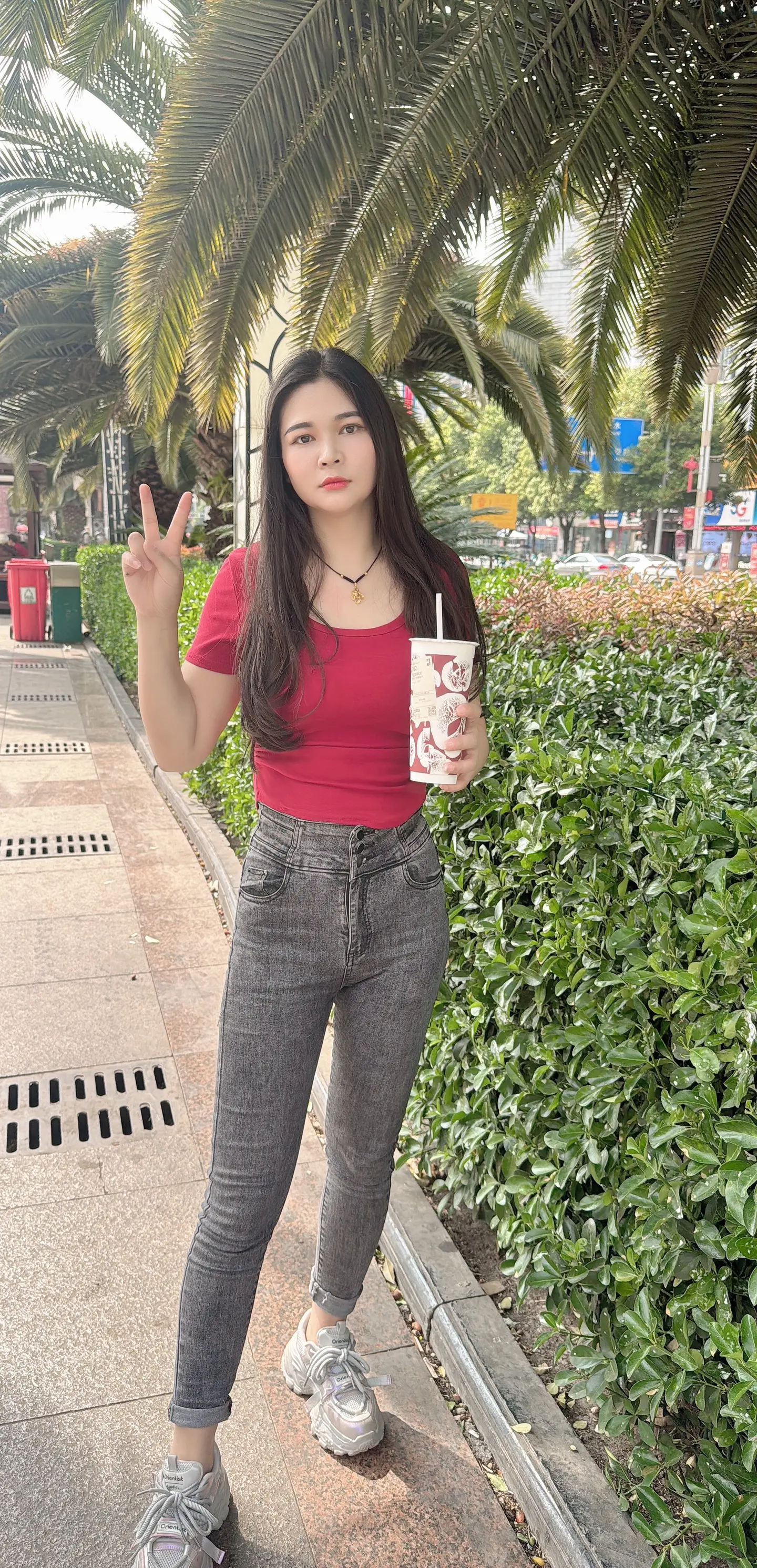 奶茶一杯快乐加倍