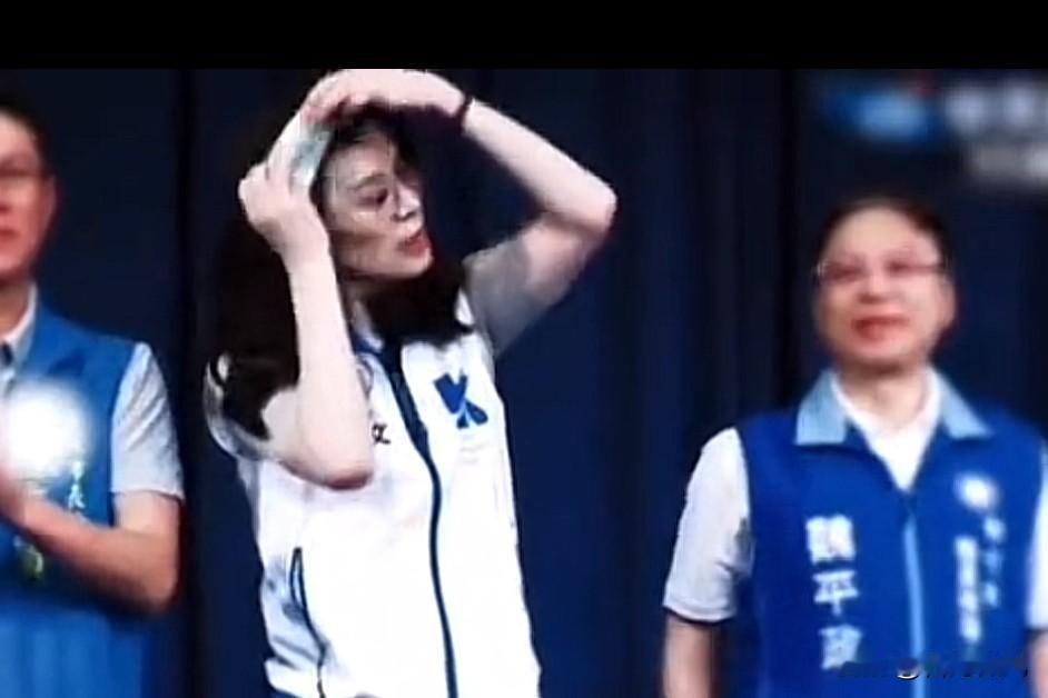 拼到大汗淋漓仍奔波彰化，郑丽文这份担当令人敬佩郑丽文这个党主席干得是掏心掏肺，