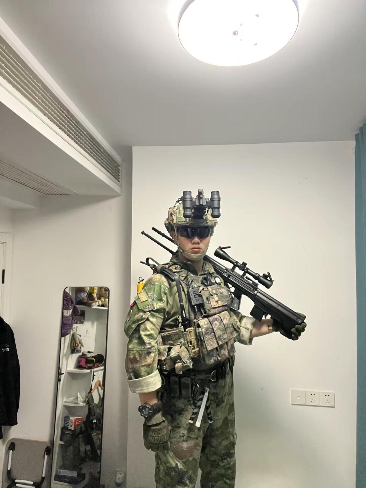 （依旧依旧2021大海特战造型-狙击手）每天举88狙一组20来个六组保证你一个月