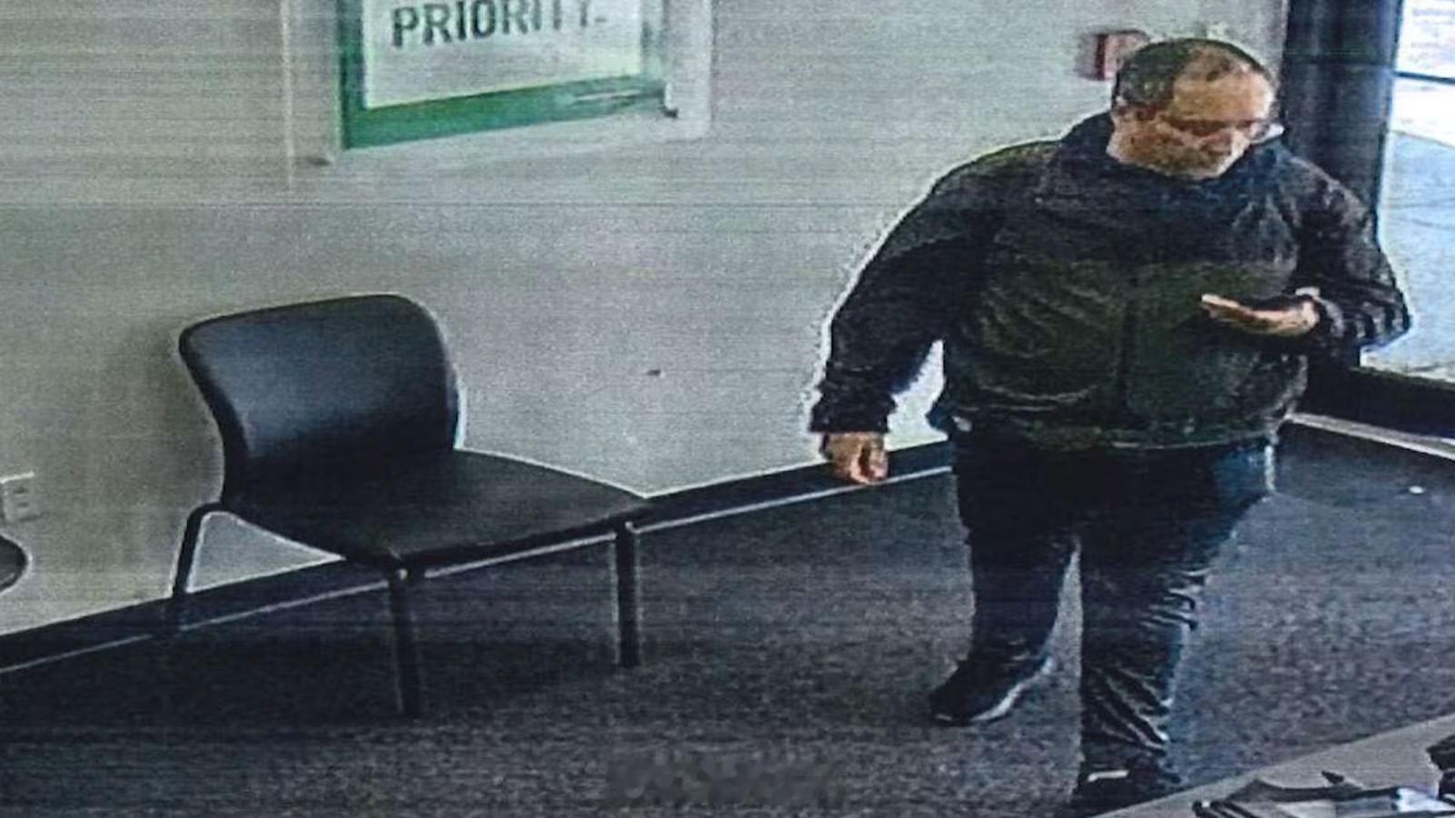 清洁工帮助破获布朗大学枪击案十二月十三日美国罗德岛普罗维登斯的布朗大学在期末考