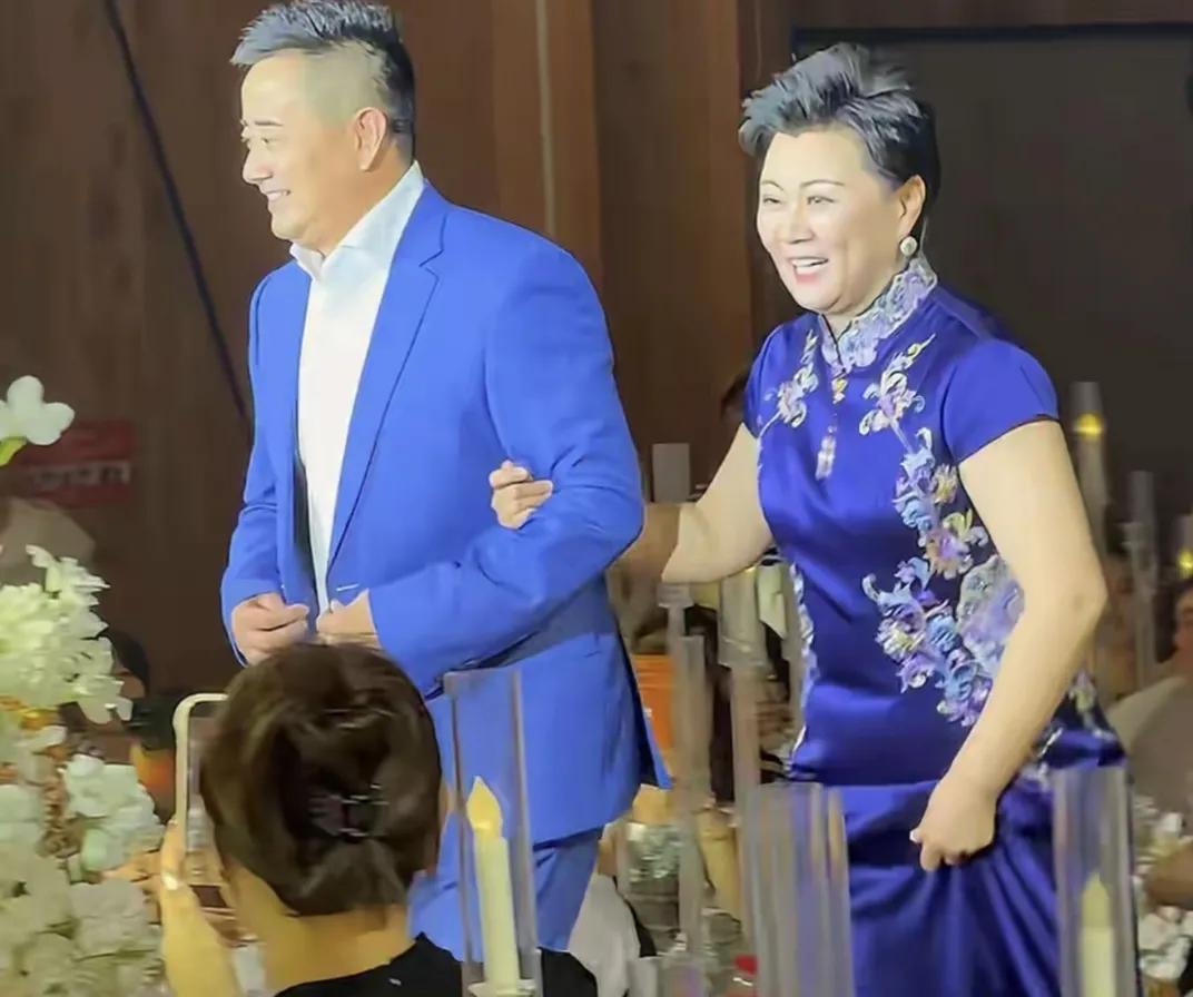 王小宝，孙立荣，杨树林悉数到场，祝贺二人转演员赵海燕儿子大婚最近刷到个挺暖的消