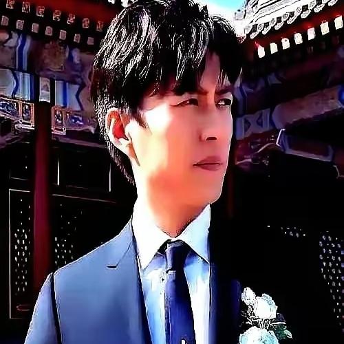 “你离开我活不下去！”前夫刚把刘敏涛净身出户，靳东一个电话就打了过来，直接把她塞