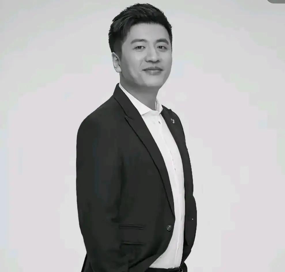 🌙张雪峰的离世提醒了一众大老板，老板不是这么当的，公司二三百号人，就指望一个老