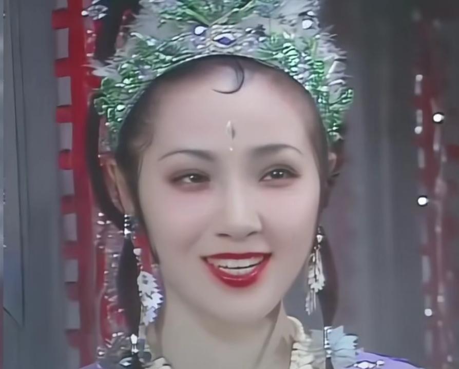 说老鼠精吊打女儿国国王？！导演的一片苦心终究是错付了！典型的中式审美，现在却