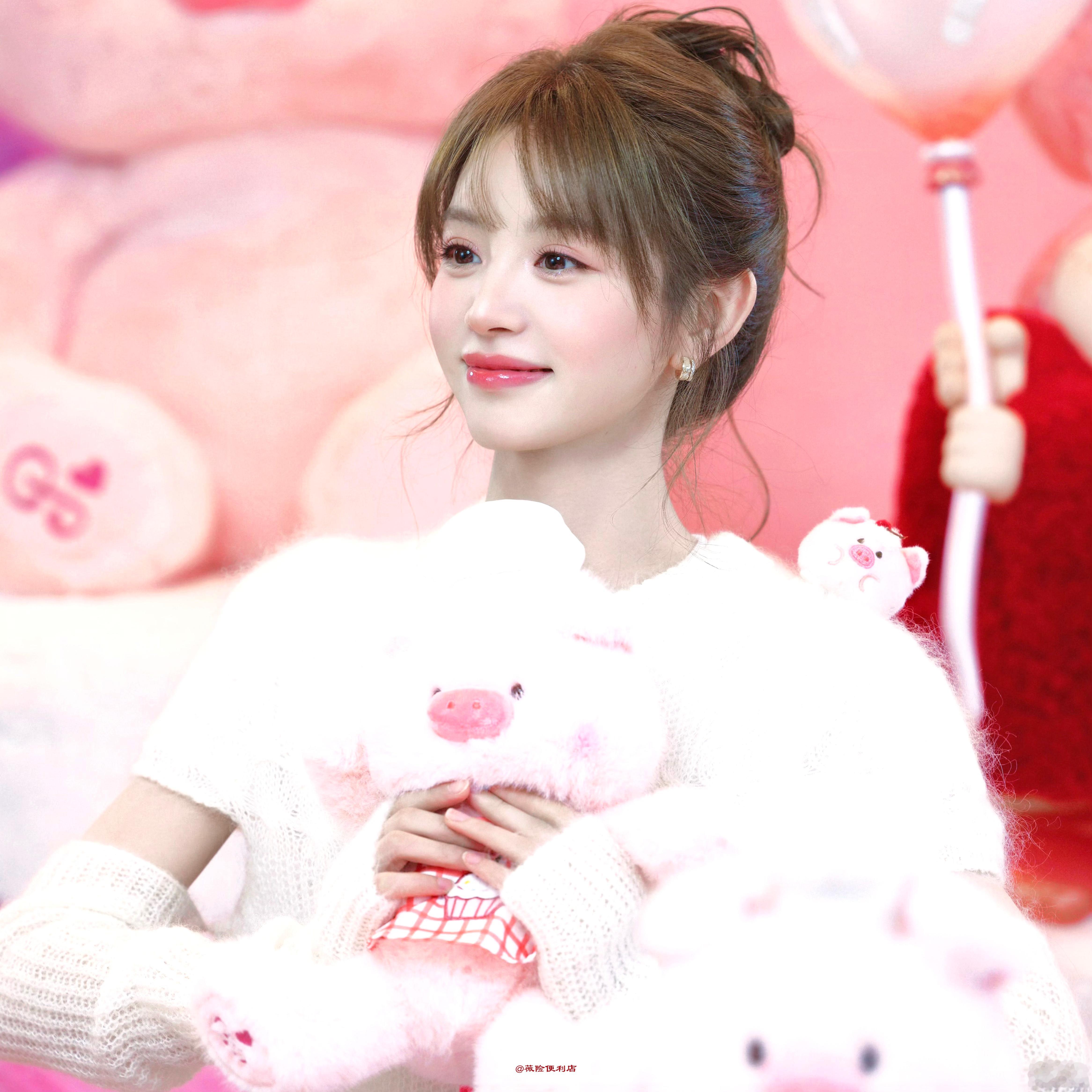 田曦薇｜前方萌物来袭🐽🐷田曦薇​​​