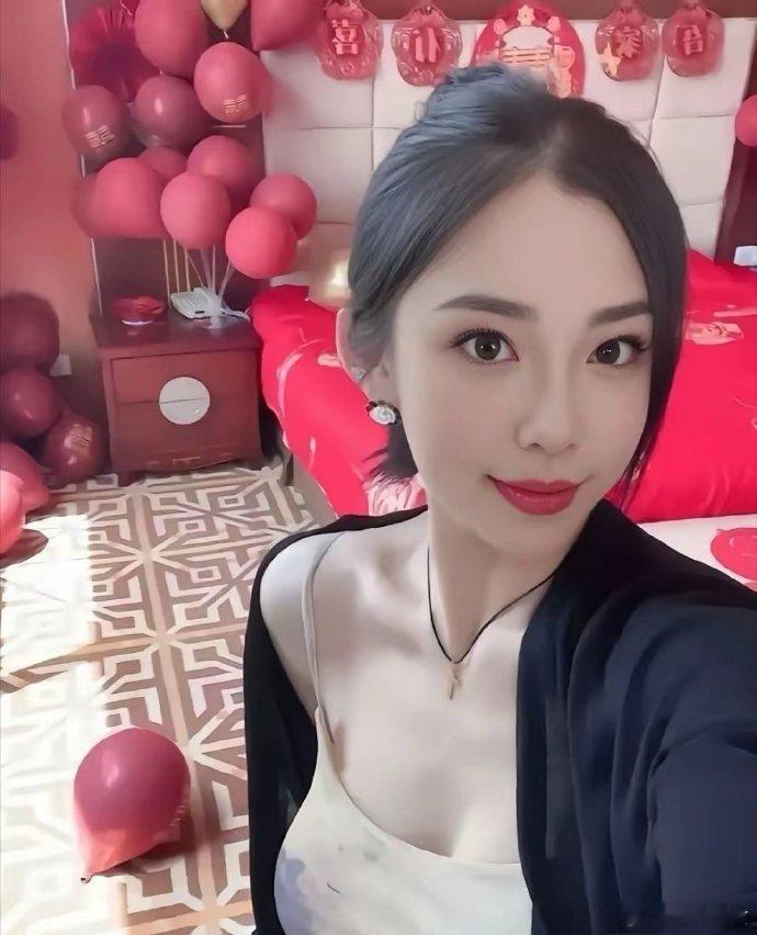 伴娘都这么漂亮，新娘肯定美若天仙​​​