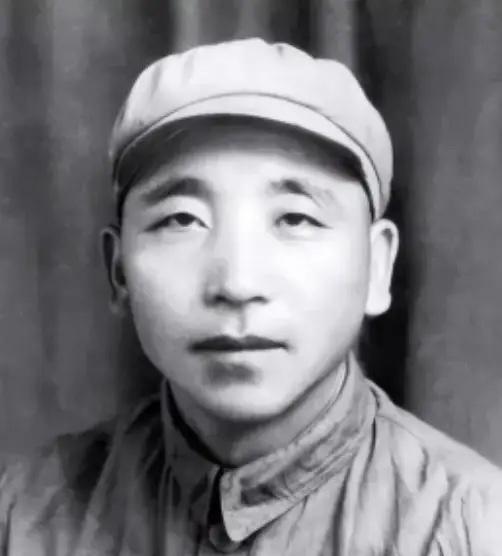 1938年4月，秦基伟一夜之间连杀100多人，而且被杀的全部都是罪恶滔天的大汉奸