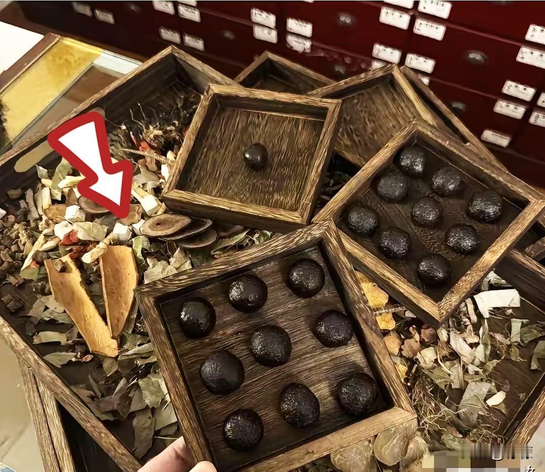 中医不需要世界承认，中国的标准，就是世界标准！近期中药集中下架，绝非打压中医