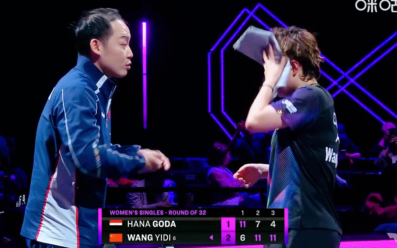 我去！任浩指导王艺迪被全程收音了，国乒的秘密都被全球直播了。不过任浩指点的真