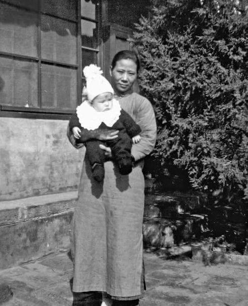 1938年，一名外国婴儿在天津的一家医院中出生。本以为孩子的出生能引发家庭的关爱