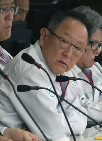 丰田章男亲自测试下一代丰田卡罗拉。2027年丰田决定命运的一年，陆续新...