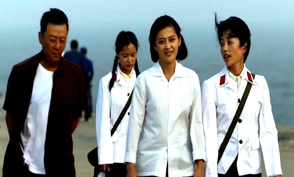 相差6岁演母女，没人看出破绽换做是你，刷《父母爱情》刷到第8遍，会不会盯着